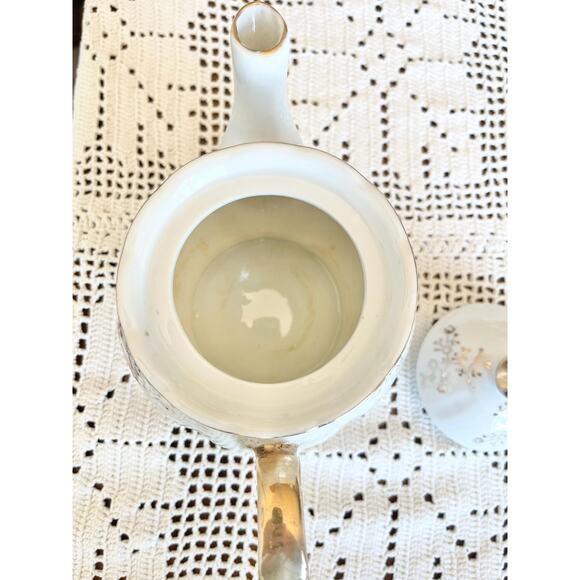 Japanese Pink and Blue Floral Tea Pot with Gold Trim Details - Picture 3 of 6